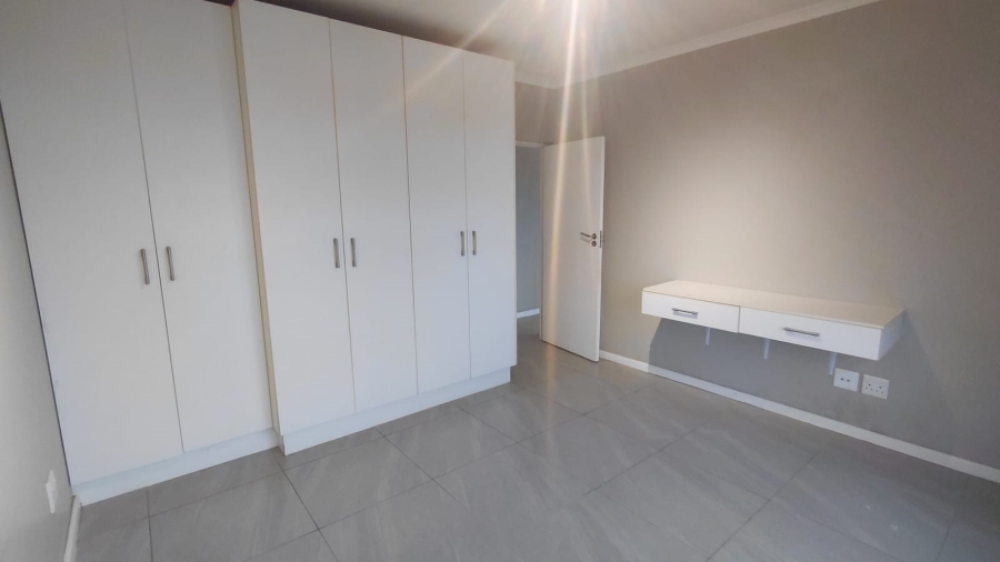 To Let 2 Bedroom Property for Rent in Sunnyridge Eastern Cape